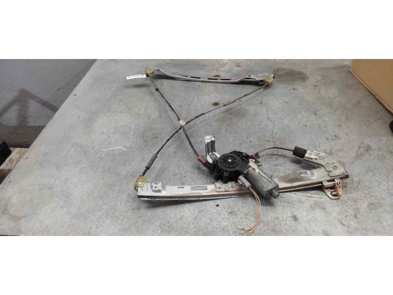 Recambio de elevalunas delantero derecho para peugeot 206 berlina xs referencia OEM IAM   2 PINS