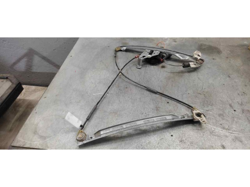 Recambio de elevalunas delantero derecho para peugeot 206 berlina xs referencia OEM IAM   2 PINS