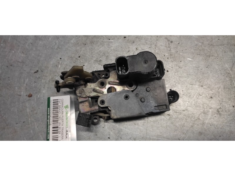 Recambio de cerradura puerta trasera izquierda para fiat bravo (182) 16v 80 sx referencia OEM IAM   