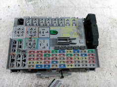 Recambio de caja reles / fusibles para opel zafira a blue line referencia OEM IAM 6238019  
