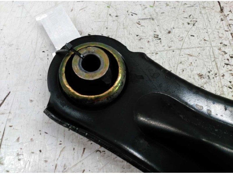 Recambio de brazo suspension inferior delantero izquierdo para renault laguna ii grandtour (kg0) referencia OEM IAM   