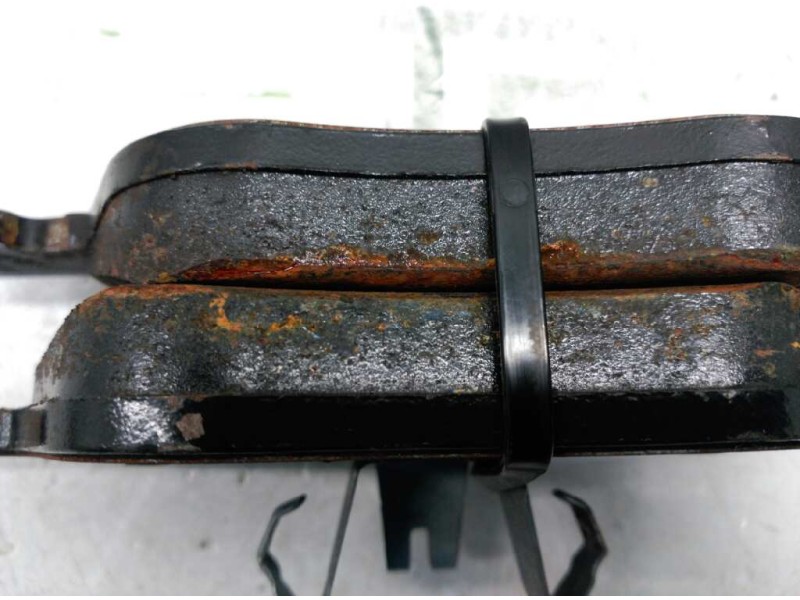 Recambio de pastillas de freno delanteras para renault scenic ii confort dynamique referencia OEM IAM   