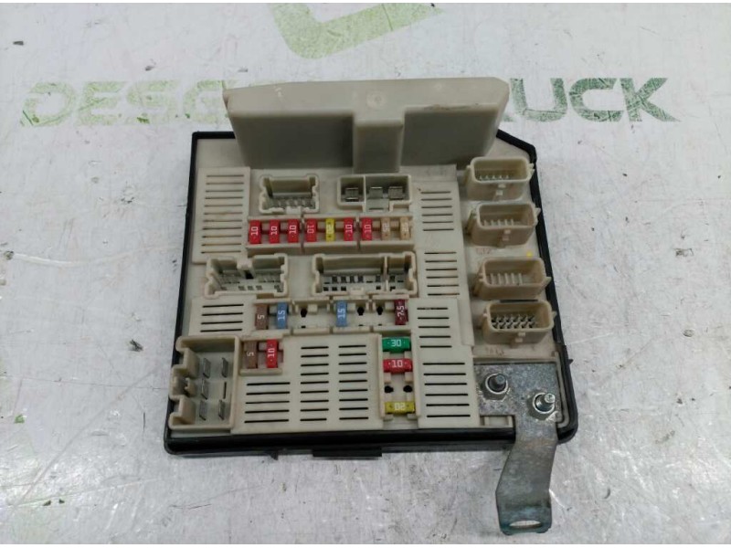Recambio de caja reles / fusibles para renault scenic ii confort dynamique referencia OEM IAM   