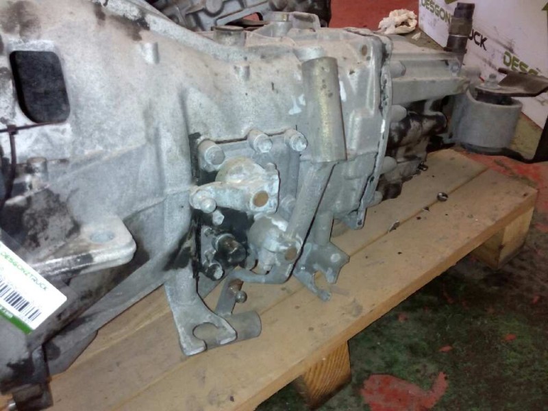 Recambio de caja cambios para renault trucks mascott 130.35 referencia OEM IAM 6S300 1323050002 5010245284