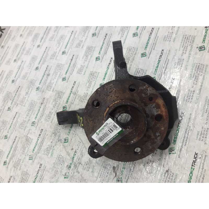 Recambio de mangueta delantera izquierda para renault trafic caja cerrada (ab 4.01) doble cabina l1h1 2,7t referencia OEM IAM 78