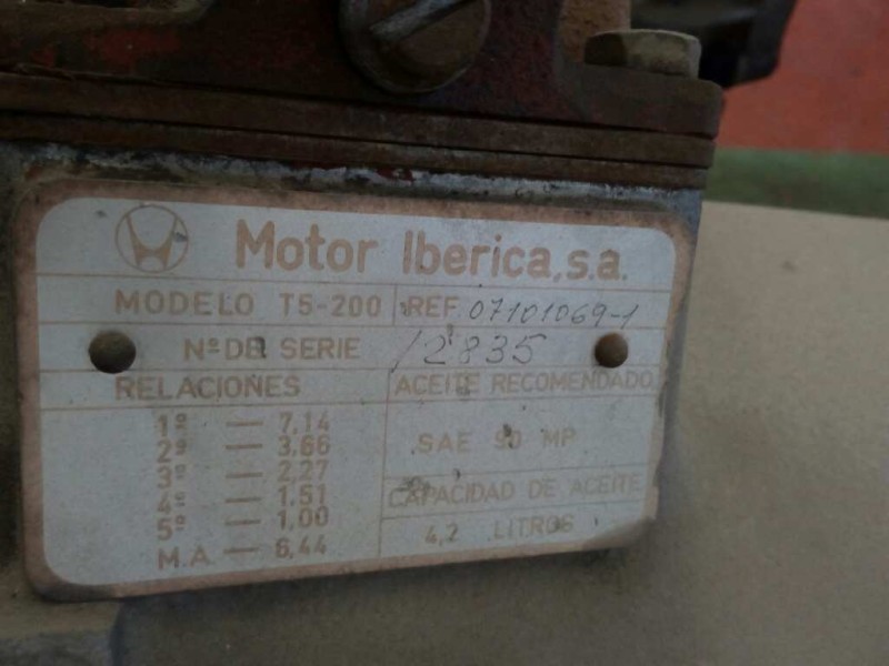 Recambio de caja cambios para nissan trucks l80.09 bomba rotativa con compresor referencia OEM IAM T5200  