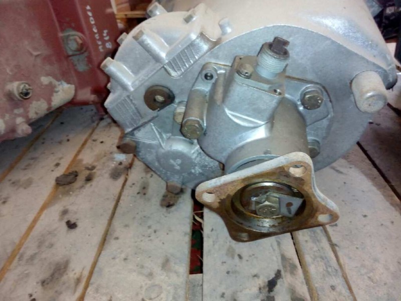 Recambio de caja cambios para nissan trucks l80.09 bomba rotativa con compresor referencia OEM IAM T5200  