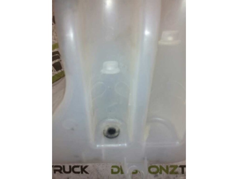 Recambio de deposito limpia para iveco trucks daily 35s9 referencia OEM IAM 500336393  