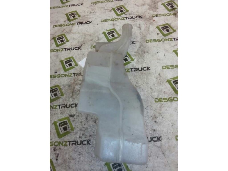 Recambio de deposito limpia para iveco trucks daily 35s9 referencia OEM IAM 500336393  