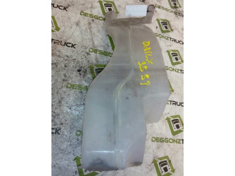 Recambio de deposito limpia para iveco trucks daily 35s9 referencia OEM IAM 500336393  