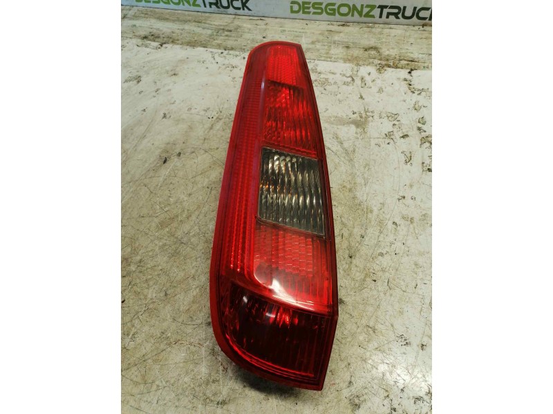 Recambio de piloto trasero izquierdo para ford fiesta (cbk) trend referencia OEM IAM   5 PINS