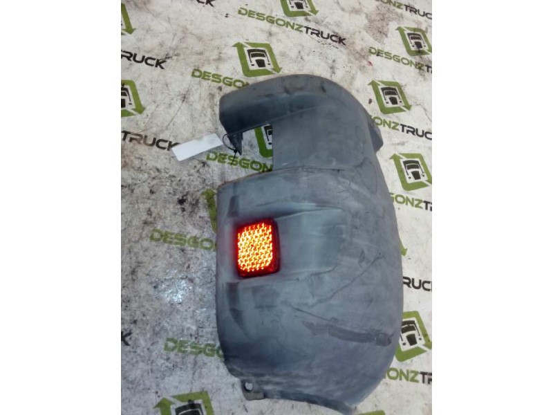 Recambio de molduras traseras para iveco trucks daily 35s9 referencia OEM IAM 500326836 PARTE TRASERA DERECHA 56712