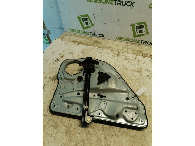 Recambio de elevalunas trasero derecho para volkswagen golf iv berlina (1j1) básico referencia OEM IAM 1J4839756A  