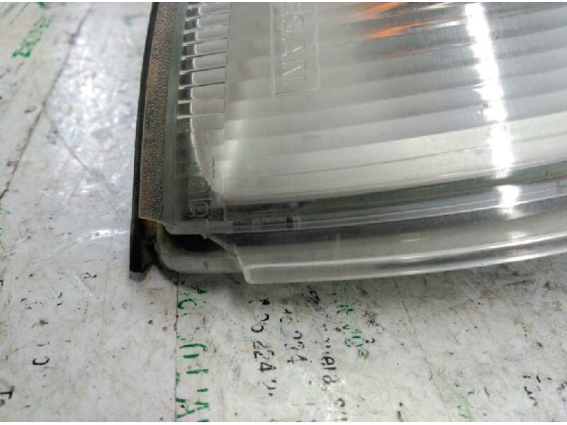 Recambio de piloto delantero derecho para nissan serena (c23m) 2.3 invitation d referencia OEM IAM 261307C000  