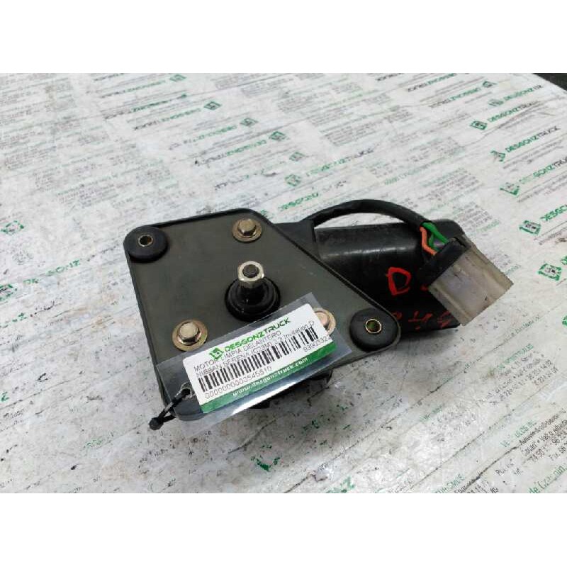 Recambio de motor limpia delantero para nissan serena (c23m) 2.3 invitation d referencia OEM IAM 9390332230 BOSCH 