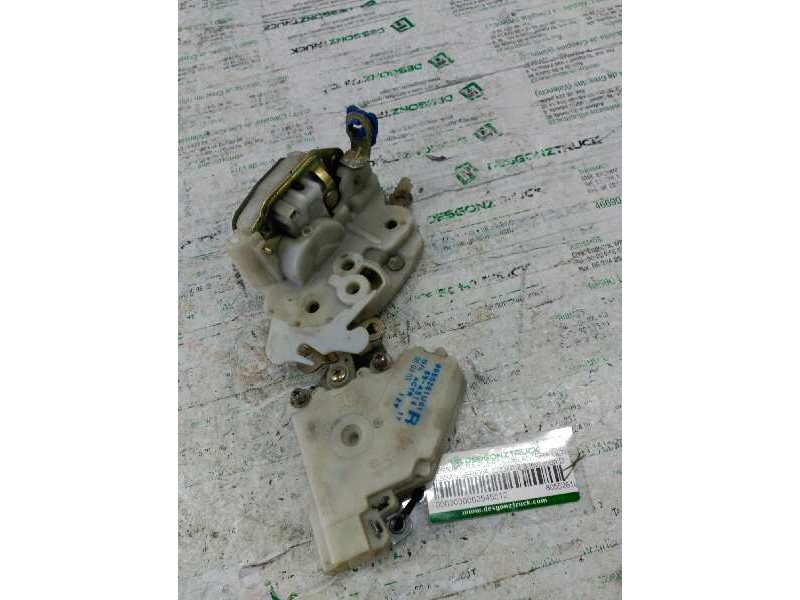 Recambio de cerradura puerta delantera derecha para nissan serena (c23m) 2.3 invitation d referencia OEM IAM 8055261U01  