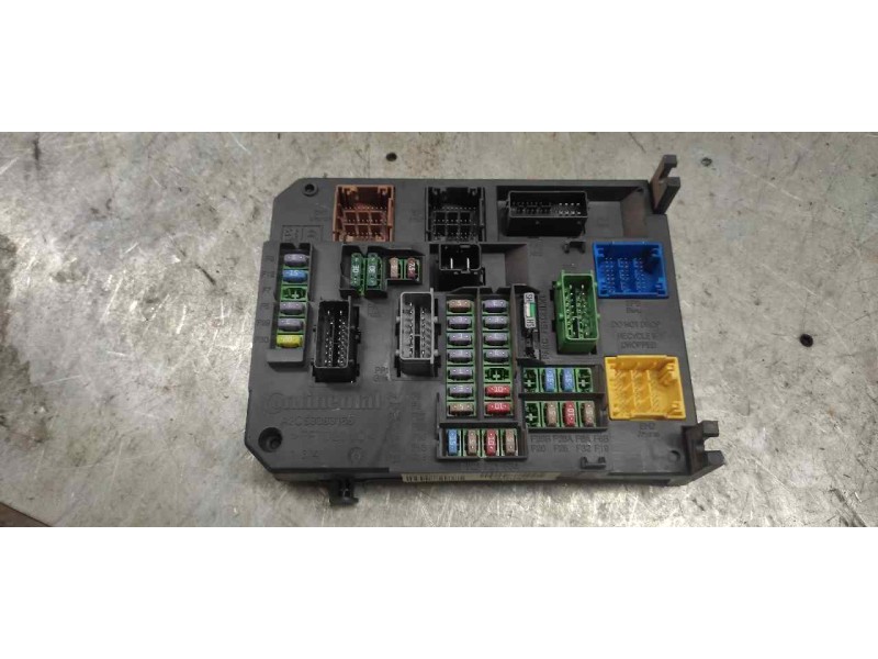 Recambio de caja reles / fusibles para citroën c4 lim. seduction referencia OEM IAM 9665547480 S180121003H BSI