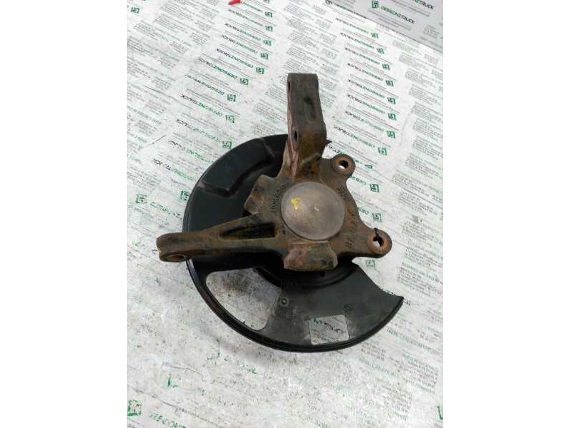 Recambio de mangueta delantera derecha para nissan serena (c23m) 2.3 invitation d referencia OEM IAM   