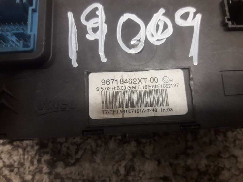 Recambio de mando climatizador para peugeot 308 confort referencia OEM IAM 96718462XT 40/6 PINS 