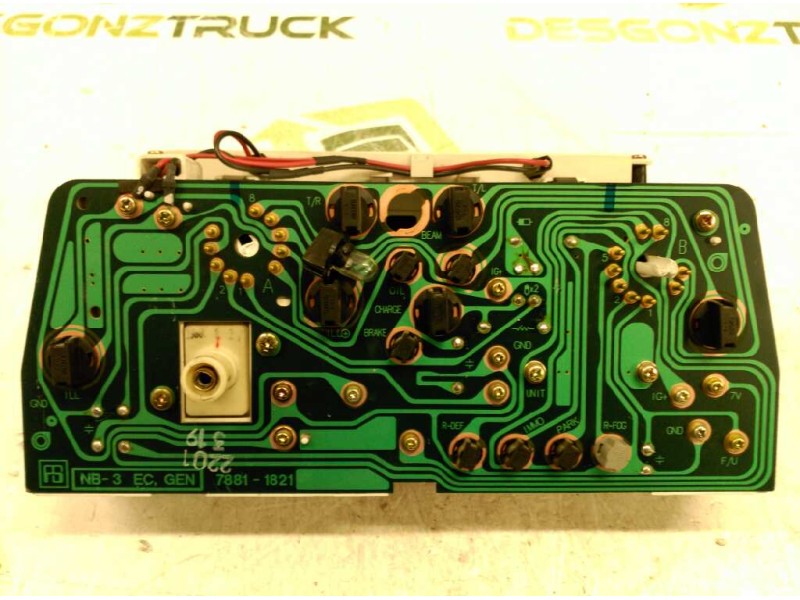 Recambio de cuadro instrumentos para kia pride glxi familiar referencia OEM IAM KK15055432  