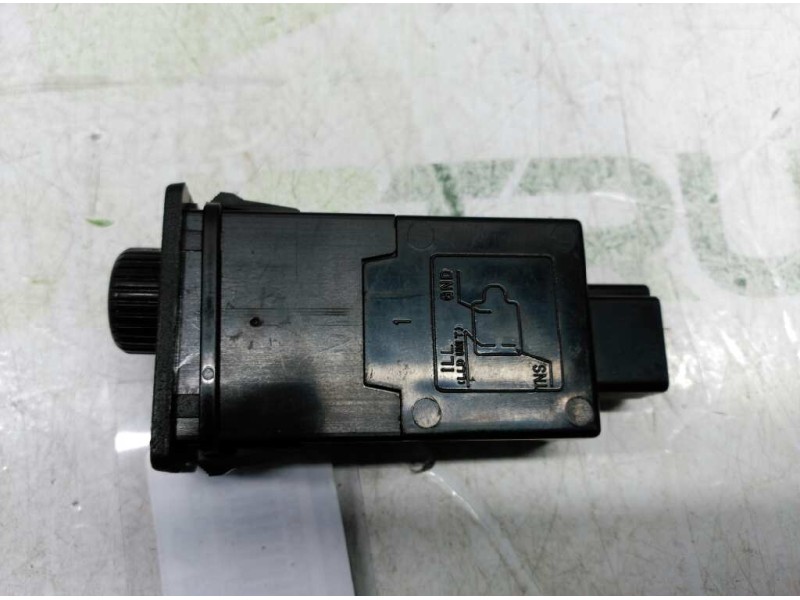 Recambio de mando regulador de faros para kia pride glxi familiar referencia OEM IAM KK11D51032  