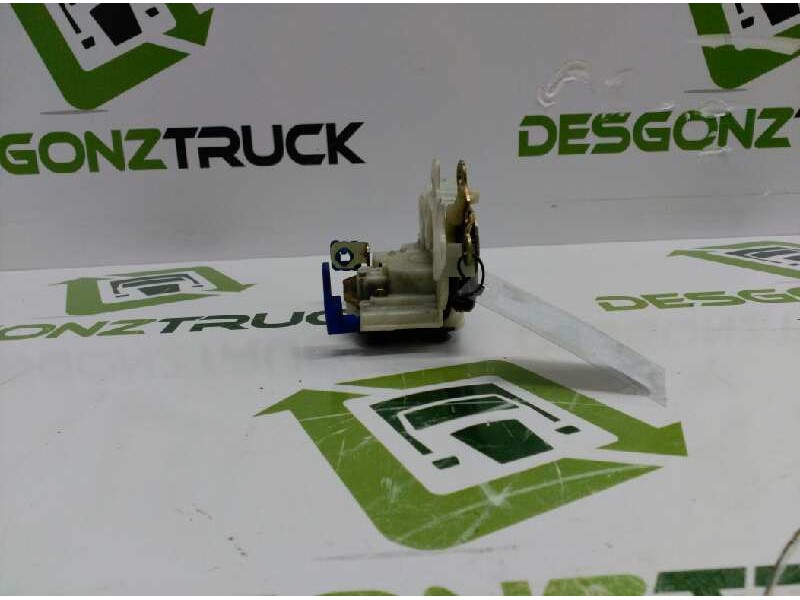 Recambio de cerradura puerta delantera derecha para nissan vanette cargo (hc23) familiar (5 asientos) referencia OEM IAM   