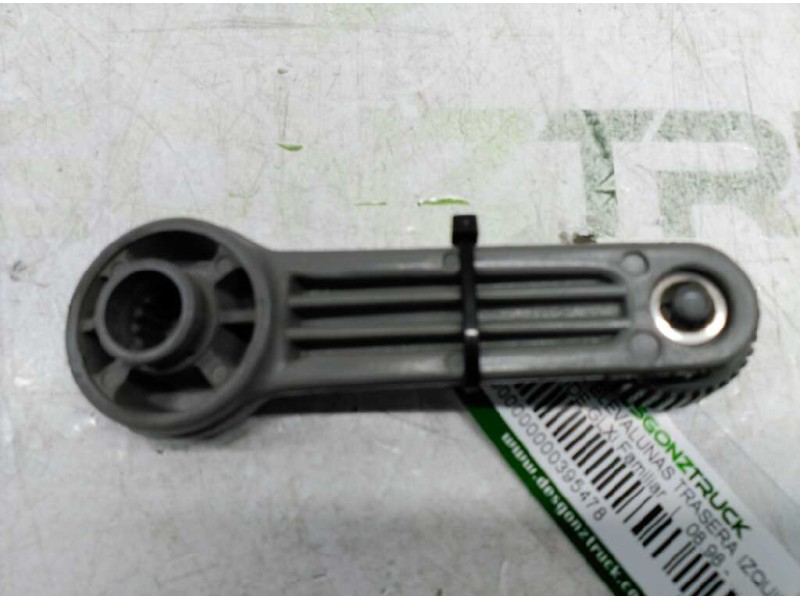 Recambio de maneta elevalunas trasera izquierda para kia pride glxi familiar referencia OEM IAM KKY0158580FKZ  