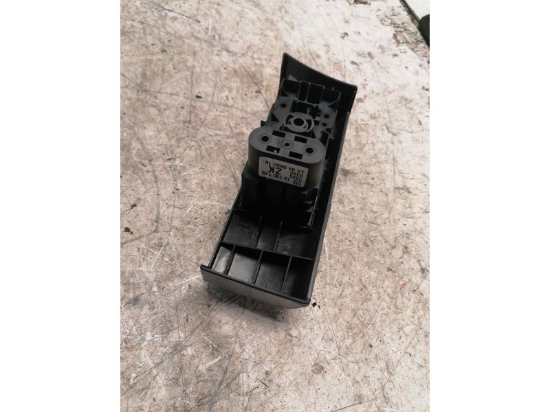 Recambio de mando luces para opel astra h berlina cosmo referencia OEM IAM 13100128 12 PINS 