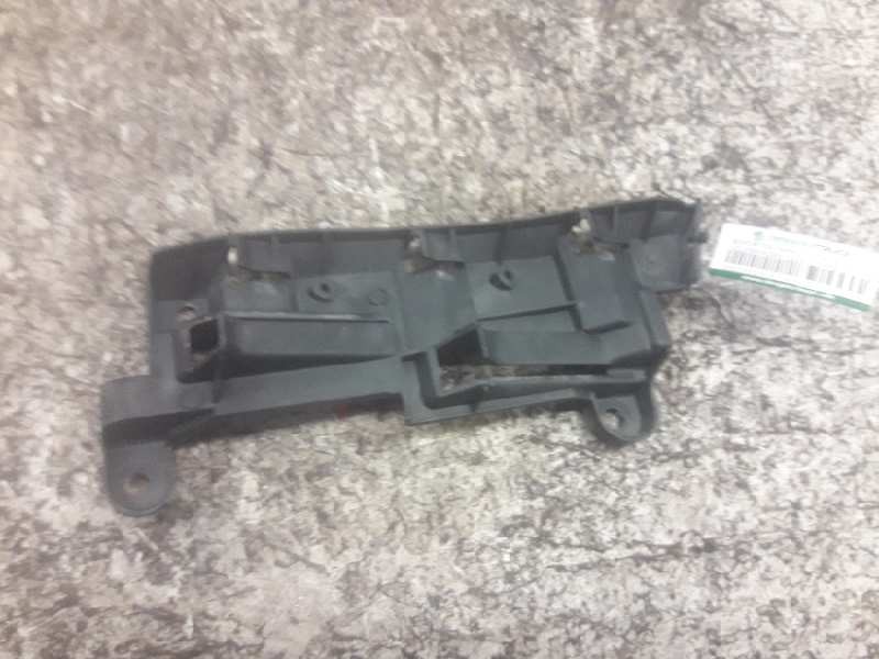 Recambio de soportes paragolpes para volkswagen caddy ka/kb (2k) furg. referencia OEM IAM 2K0807394 TRASERO DERECHO 