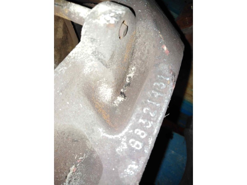 Recambio de pinza freno delantera derecha para nissan trucks atleon 165 referencia OEM IAM 683214635 68321431 