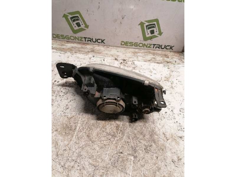 Recambio de faro derecho para ford fiesta berl./courier referencia OEM IAM   7 PINS