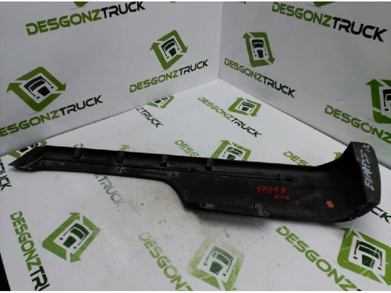Recambio de molduras traseras para renault rapid/express (f40) 1.9 d familiar (f40p) referencia OEM IAM  DERECHO 