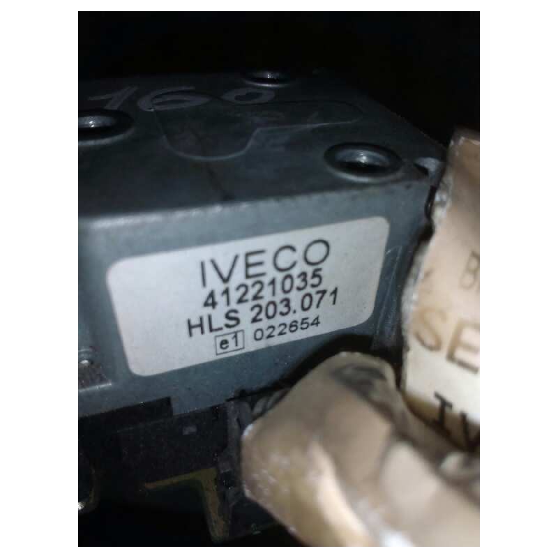 Recambio de mando intermitentes para iveco stralis (as) fsa t / fp lt 4x2 gran espacio referencia OEM IAM 41221035  