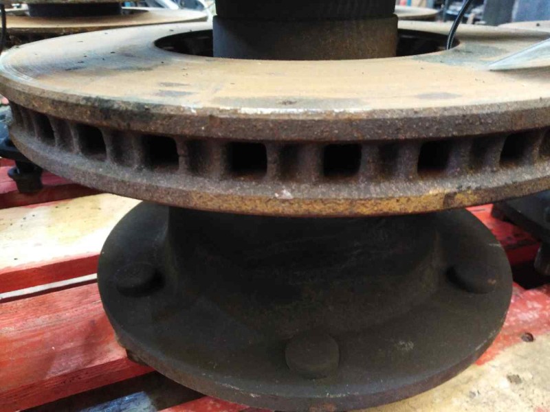 Recambio de buje delantero para renault midlum fg  xxx.10/b e3 cabina doble referencia OEM IAM   