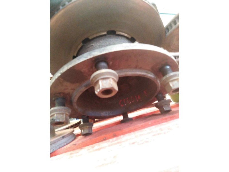 Recambio de buje delantero para renault midlum referencia OEM IAM   