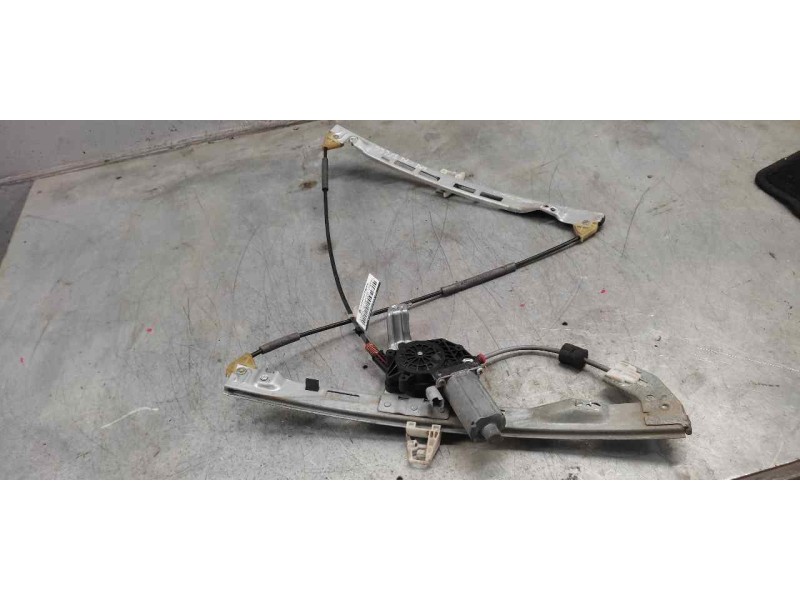 Recambio de elevalunas delantero derecho para peugeot 206 berlina xt referencia OEM IAM   2 PINS