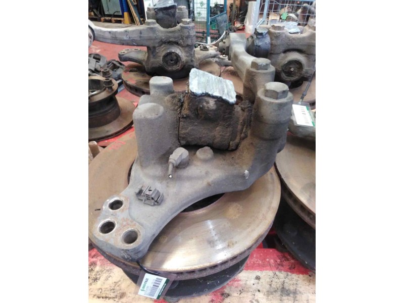 Recambio de mangueta delantera derecha para renault midlum referencia OEM IAM   