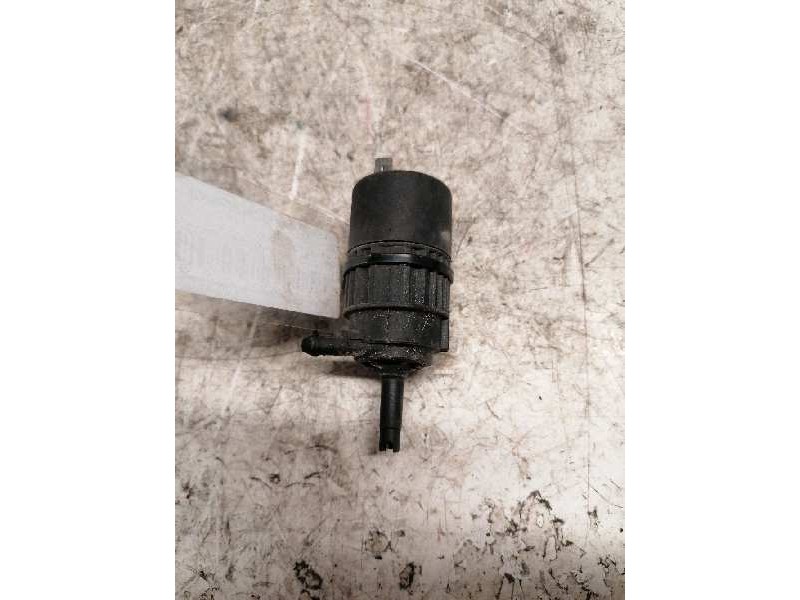 Recambio de deposito limpia para mercedes-benz vito marco polo (638) 112 cdi referencia OEM IAM 6388691120KZ  