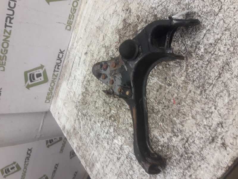 Recambio de brazo suspension inferior delantero derecho para mitsubishi l 200 (k6/7) referencia OEM IAM   