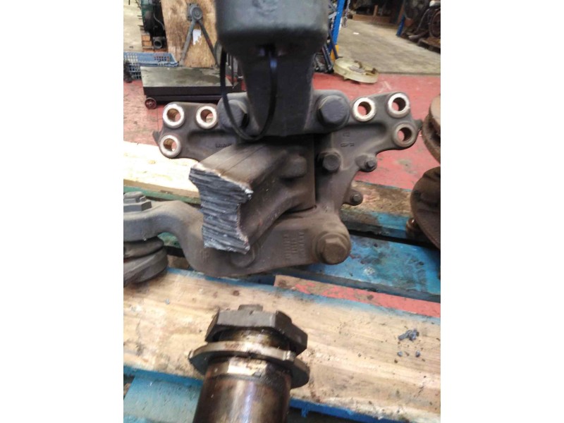 Recambio de mangueta delantera izquierda para volvo fh xxx 12.8 diesel referencia OEM IAM 1026767 20543284 