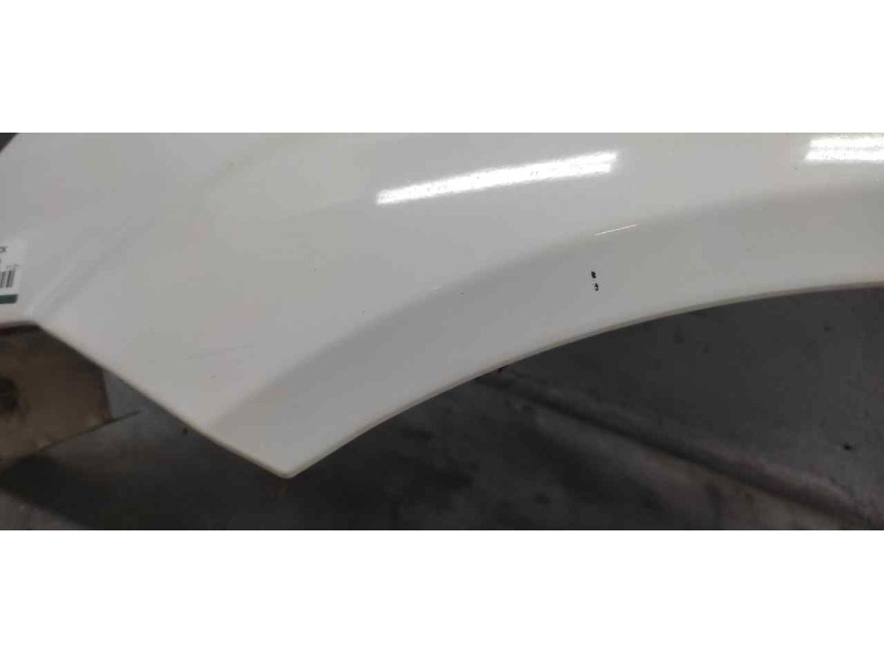Recambio de aleta delantera izquierda para ford fiesta (cbk) ambiente referencia OEM IAM   
