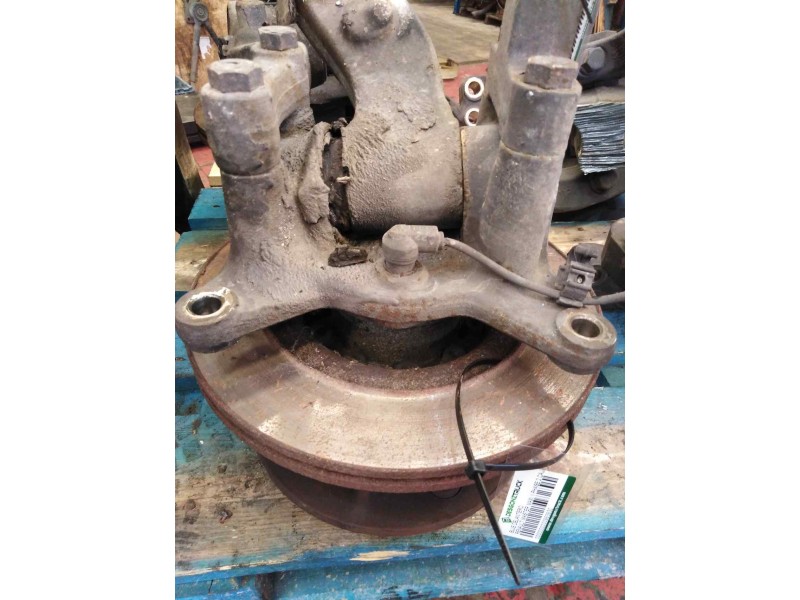 Recambio de mangueta delantera izquierda para renault mascott fg 120. 35/55/65 cabina individual referencia OEM IAM   