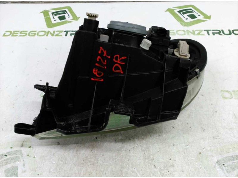 Recambio de faro derecho para citroën saxo referencia OEM IAM 9636331680  