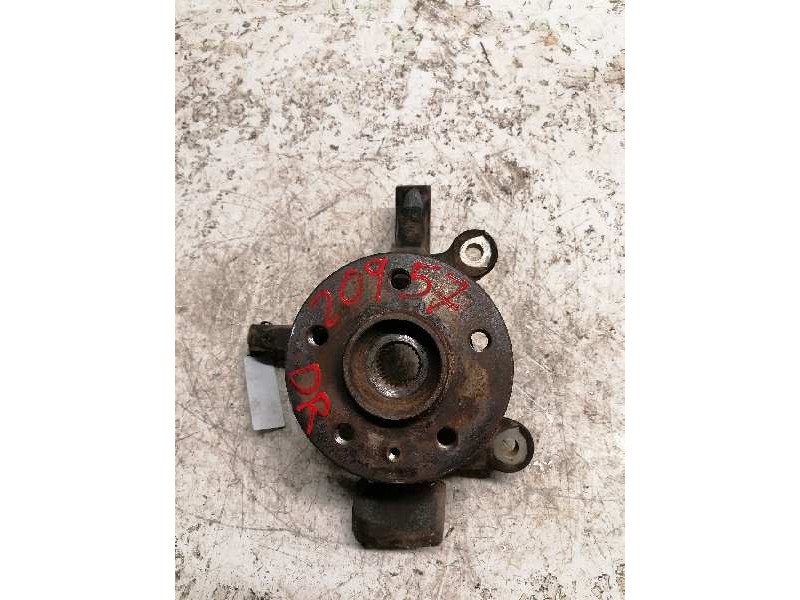 Recambio de mangueta delantera derecha para mercedes-benz vito marco polo (638) 112 cdi referencia OEM IAM 6383320225  