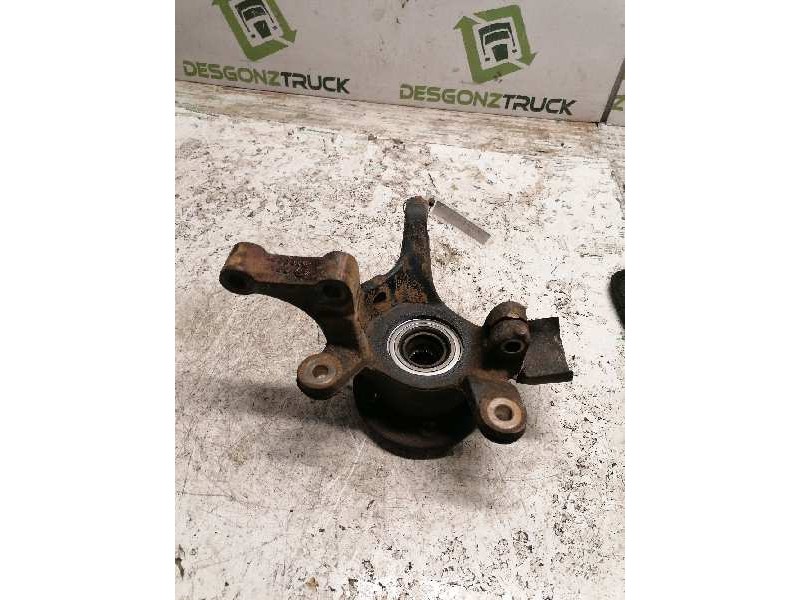 Recambio de mangueta delantera derecha para mercedes-benz vito marco polo (638) 112 cdi referencia OEM IAM 6383320225  