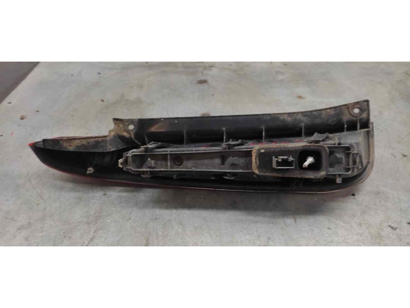 Recambio de piloto trasero derecho para ford fiesta (cbk) ambiente referencia OEM IAM   