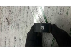 Recambio de mando elevalunas trasero izquierdo para renault laguna ii (bg0) authentique referencia OEM IAM 8200016013  