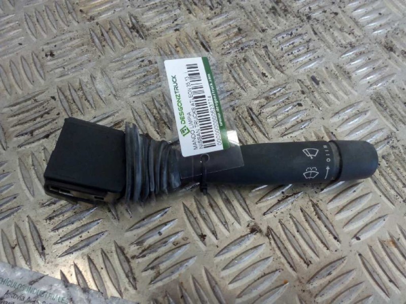 Recambio de mando limpia para nissan trucks atleon 35.13 referencia OEM IAM   