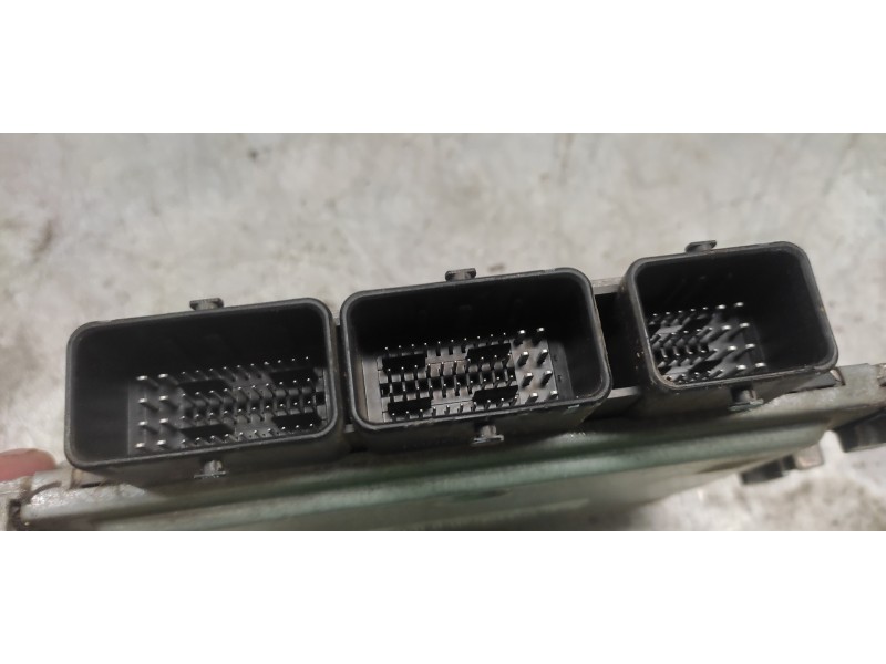 Recambio de centralita motor uce para renault scenic ii 1.5 dci diesel referencia OEM IAM 8200565863 8200592611 