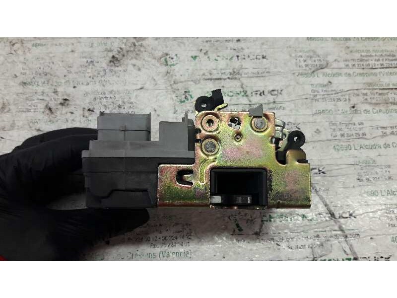 Recambio de cerradura puerta delantera izquierda para peugeot 206 berlina xt referencia OEM IAM   